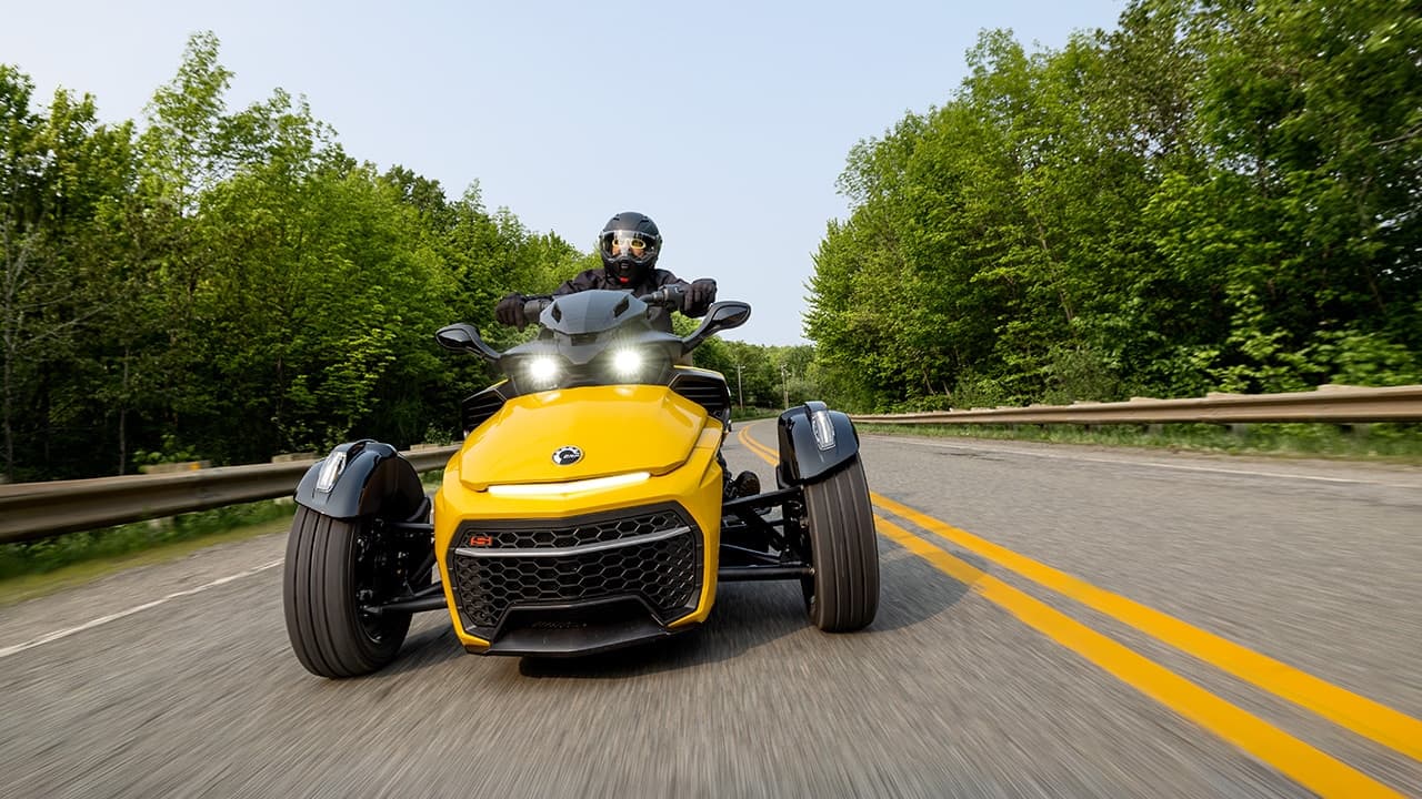 2026 Can-Am Spyder F3 — фото 5